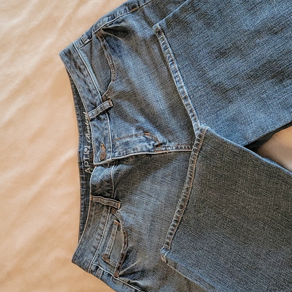 Apt 9 like new size 12 bootcut denim